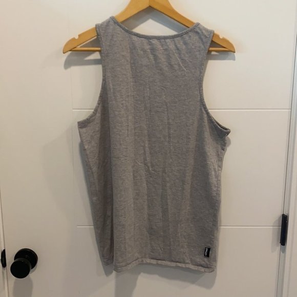 Oakley gray sleeveless tank top size small - Picture 5 of 8